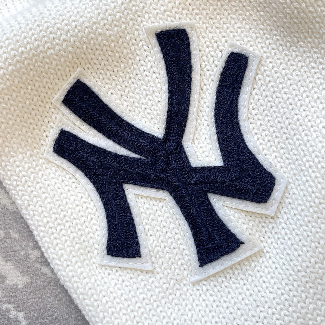 Other €46.5 ## Yanky Baseball Sweater Small Fleece P - Image 12