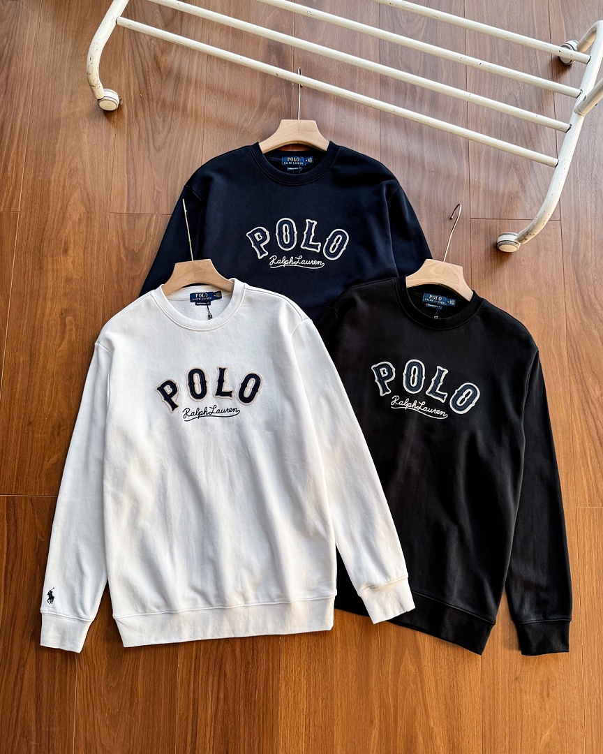 Other €17.9 ## SweaterSHIRT RL Solid Embroidered Collar 524592 E