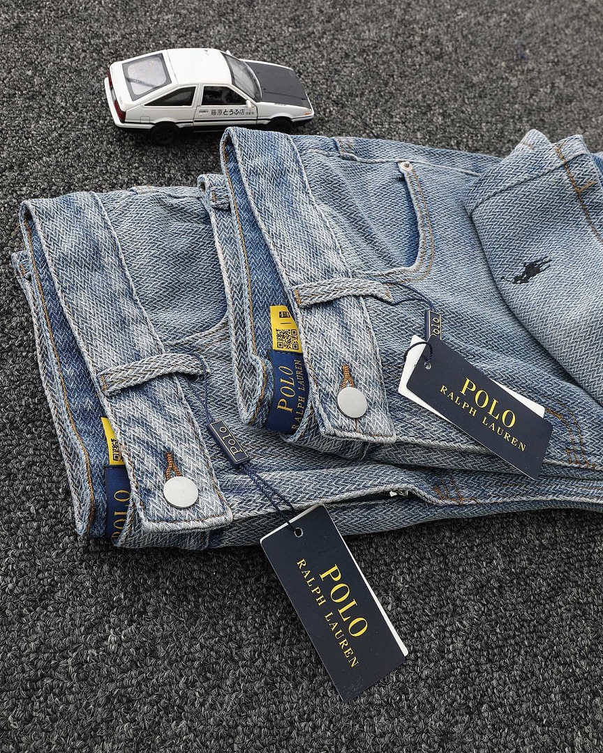 Other €24.4 ## Denim Shorts - Image 8