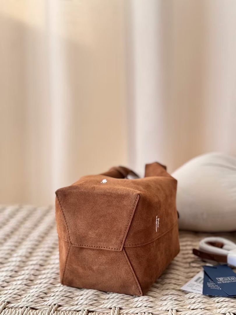Other €37.4 ## Cow Suede Mini Tote Bag Velvet Leather Small No V - Image 17