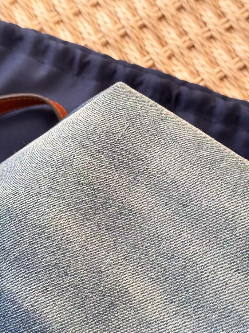 Other €32.2 ## Denim Lunch Box Bag V - Image 42