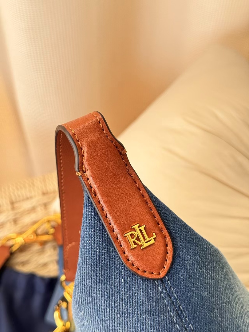 Other €32.2 ## Denim Lunch Box Bag V - Image 32
