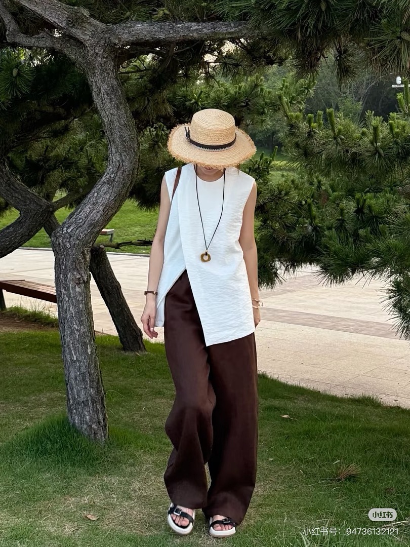 Other €21.8 ## Classic Wide-Leg Linen Trousers N (24.8Usd) - Image 16