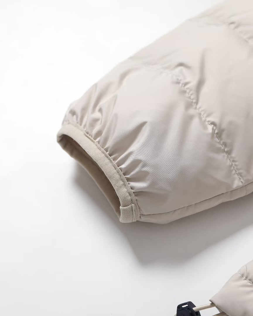 Other €51.6 ## Detachable Hooded Down Jacket Velvet W43 X - Image 24