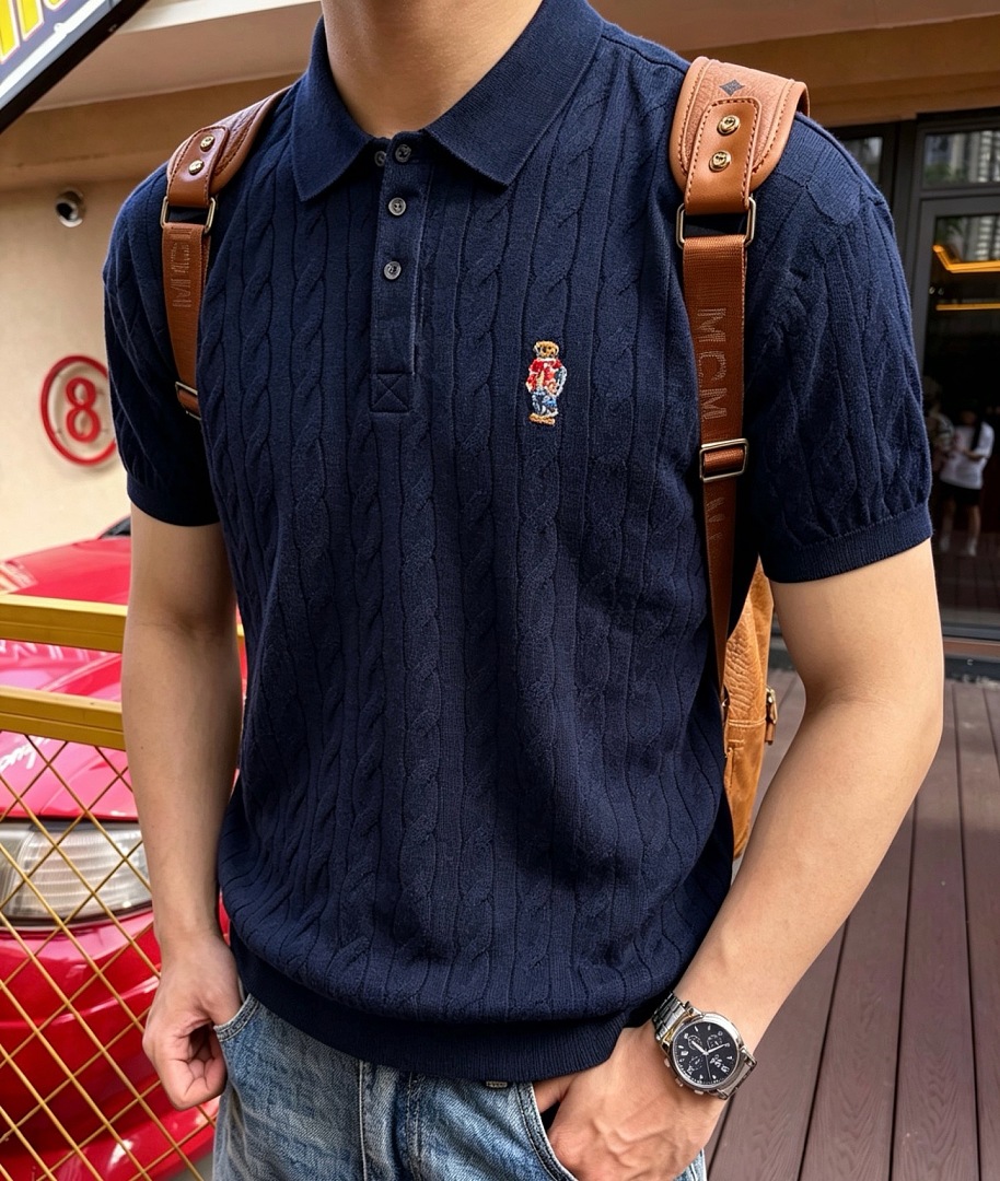 Other €20.5 ## Bear Knit Sweater Small Triple Buckle Short Sleeve Polo R