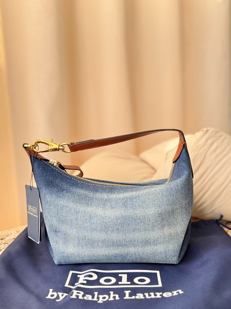 Other €32.2 ## Denim Lunch Box Bag V - Image 22