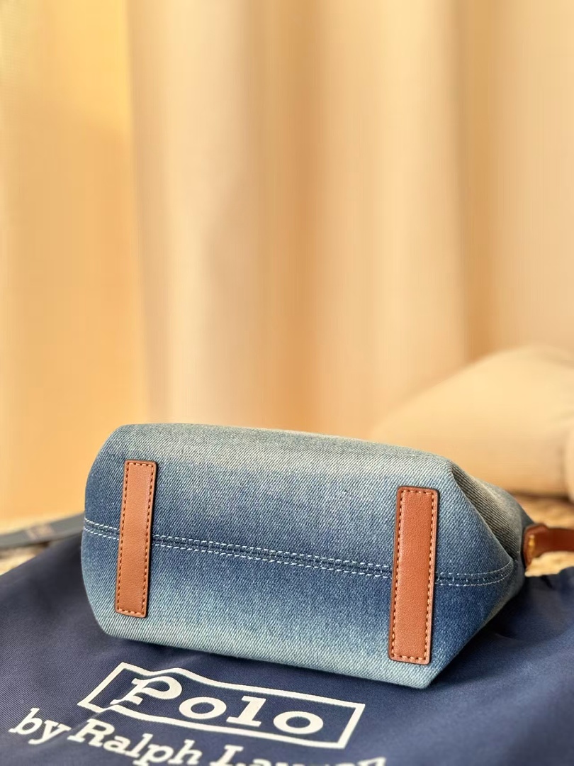 Other €32.2 ## Denim Lunch Box Bag V - Image 28