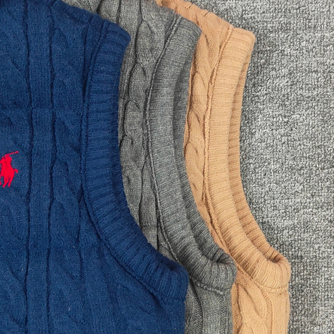 Other €51.6 ## Knit Twist Down Vest W - Image 14