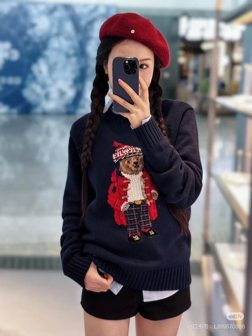 Other €41.2 ## Christmas Bear Sweater 808 Fleece P - Image 13