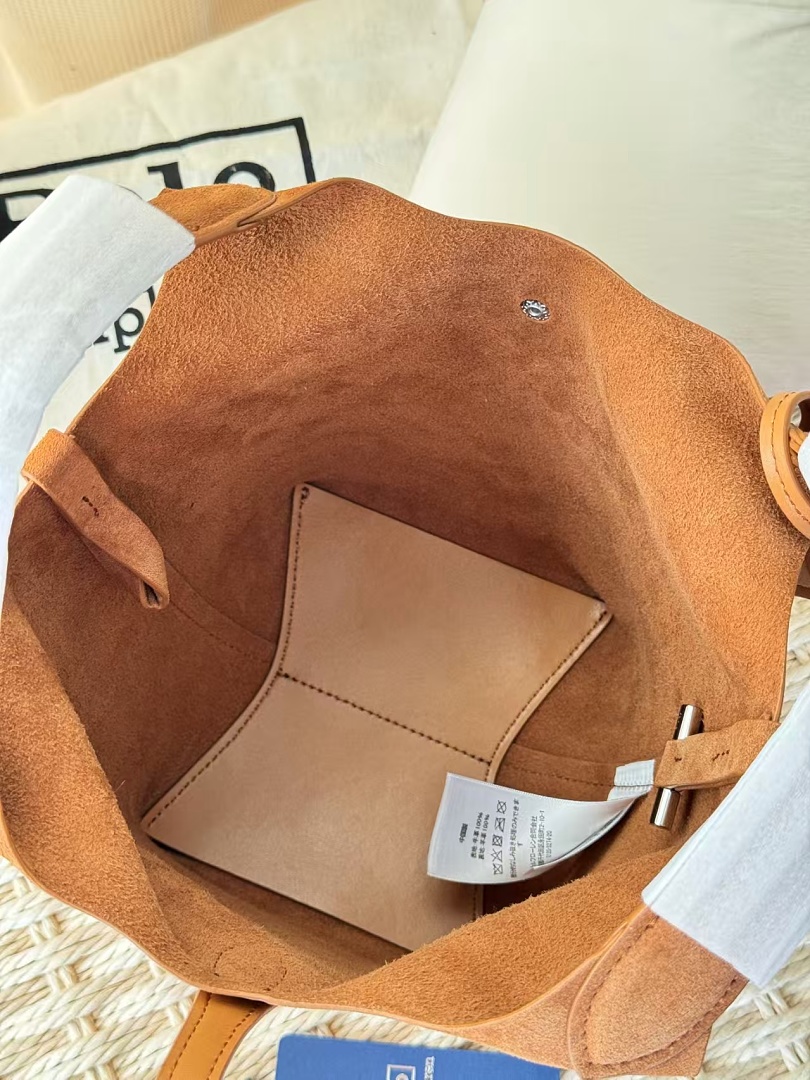 Other €37.4 ## Cow Suede Mini Tote Bag Velvet Leather Small No V - Image 30