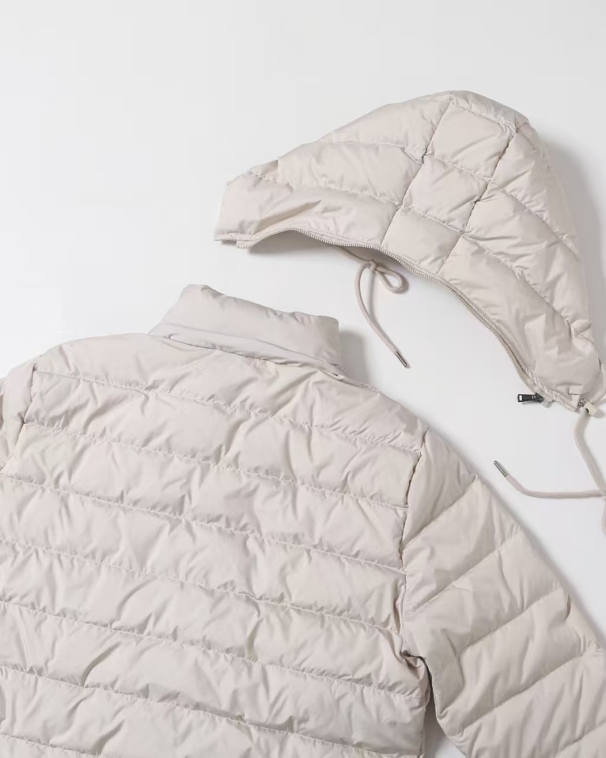 Other €51.6 ## Detachable Hooded Down Jacket Velvet W43 X - Image 26