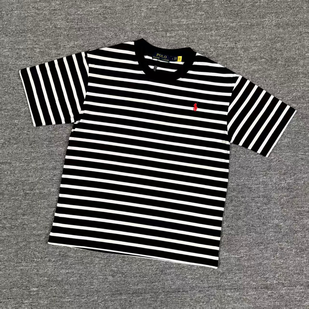 Other €20.5 ## Striped Knitted Short-Sleeved T-Shirt Short Sleeve T 479307 E - Image 5
