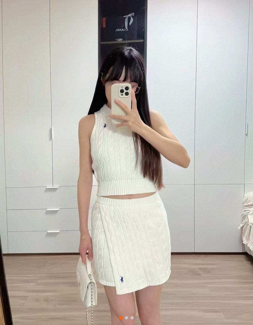Other €30.9 ## Knit Twist Sweater Suits Linen Floral P - Image 4