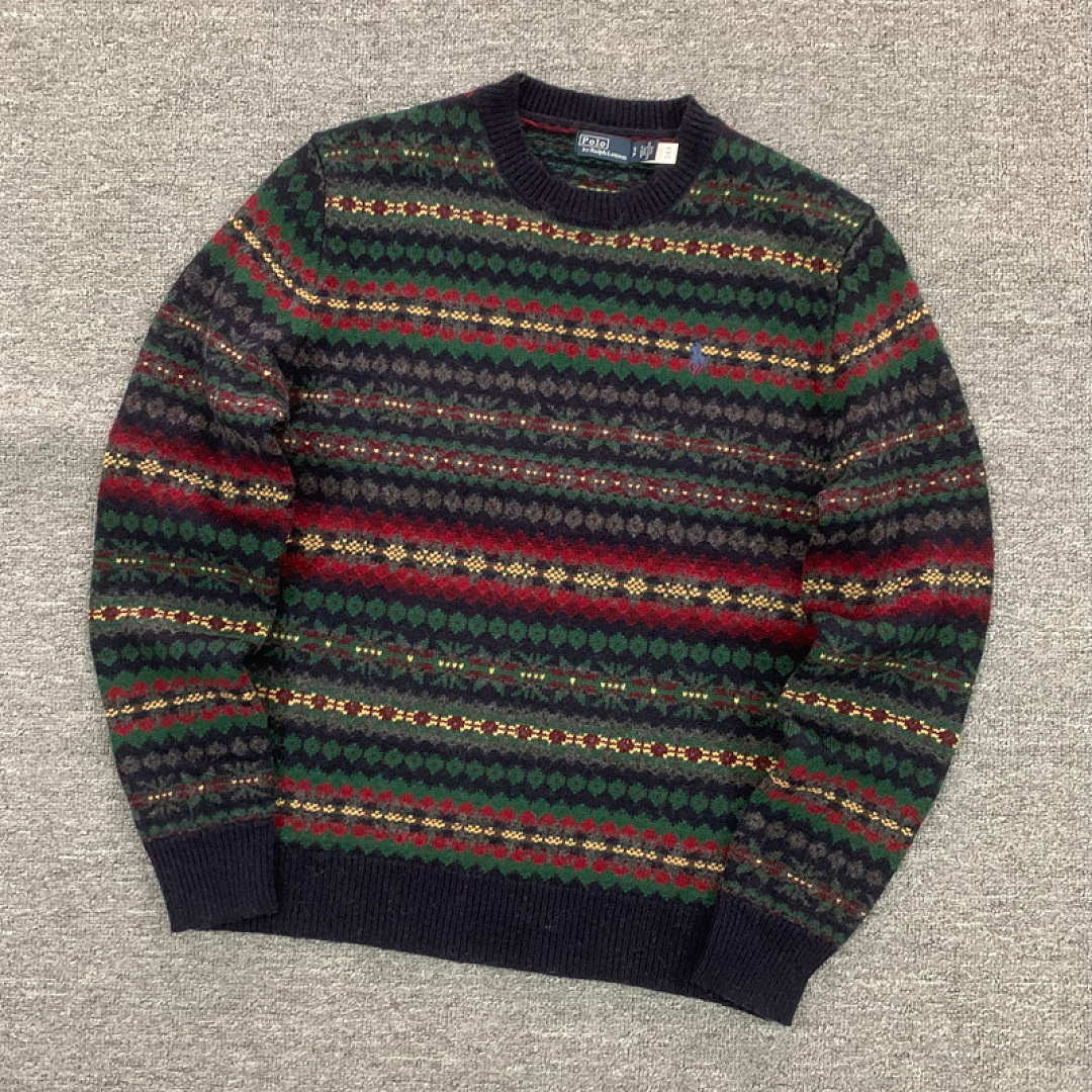 Other €38.7 ## Wool Sweater 808 Floral Collar Fleece P