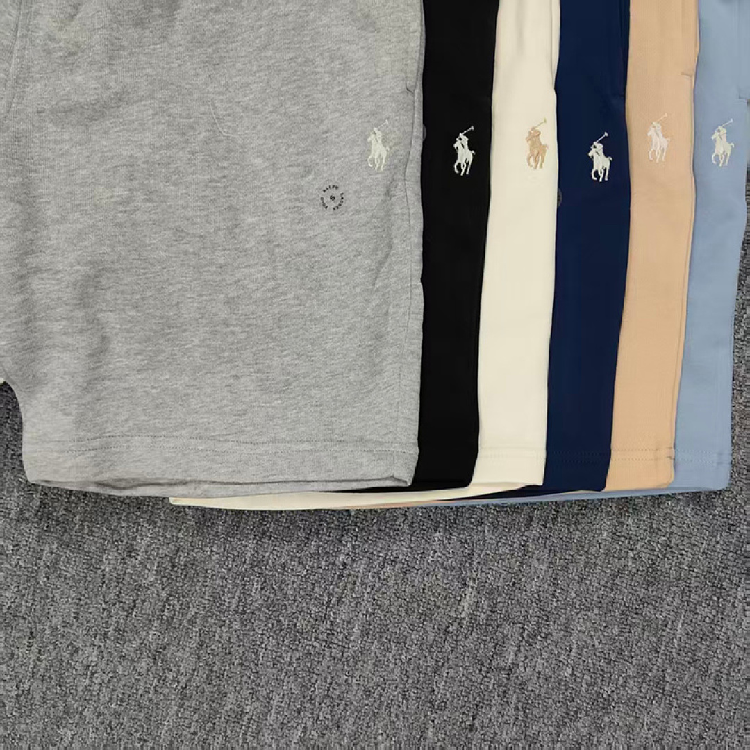 Other €18.8 ## Spring/Summer Cotton Shorts Spring Summer Short 478783 E - Image 25