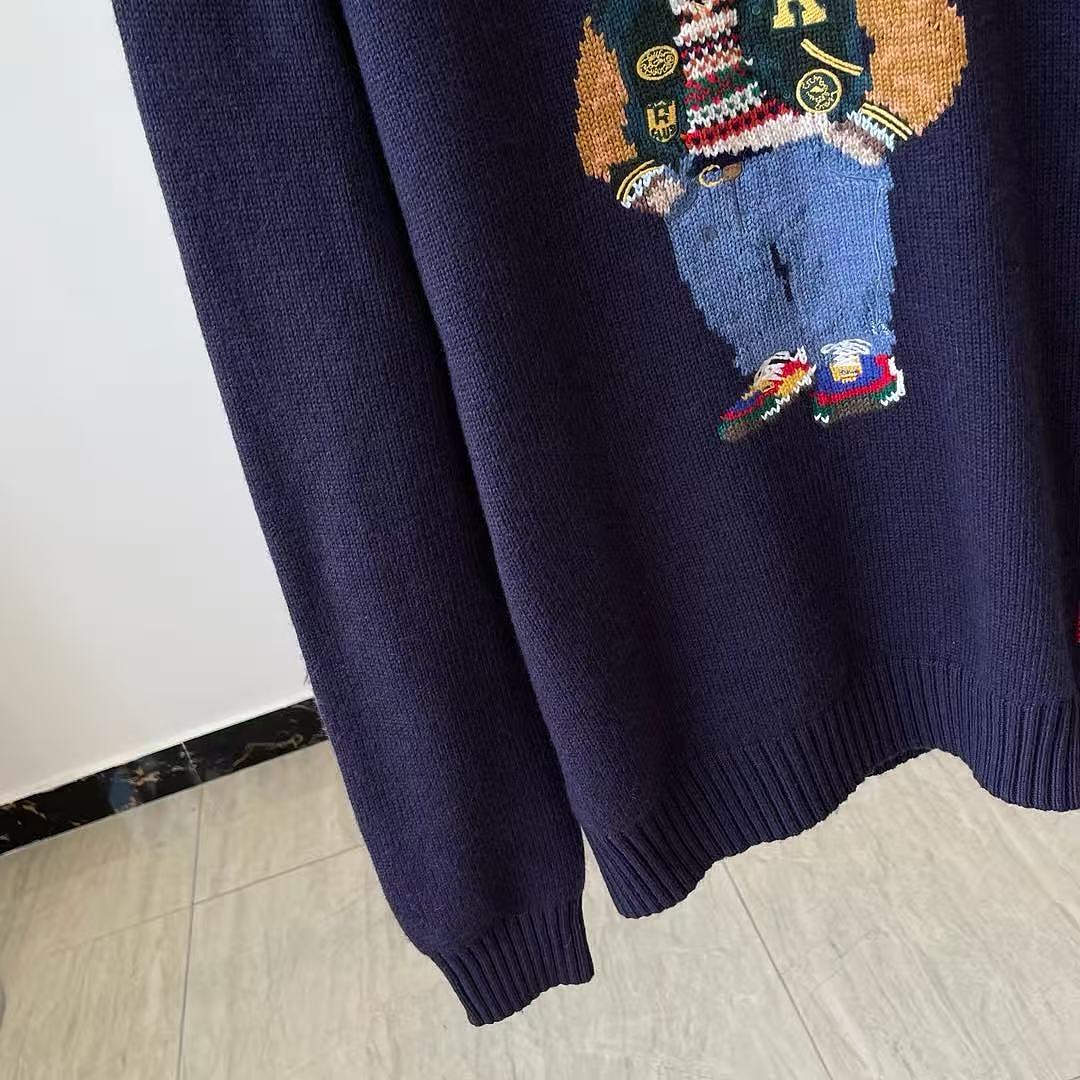 Other €38.7 ## Wool Bear Sweater RL00808 Green R P - Image 12