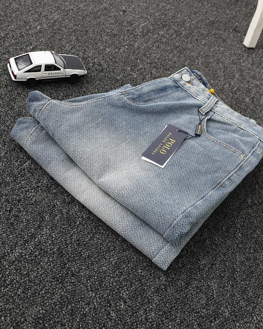 Other €24.4 ## Denim Shorts - Image 7