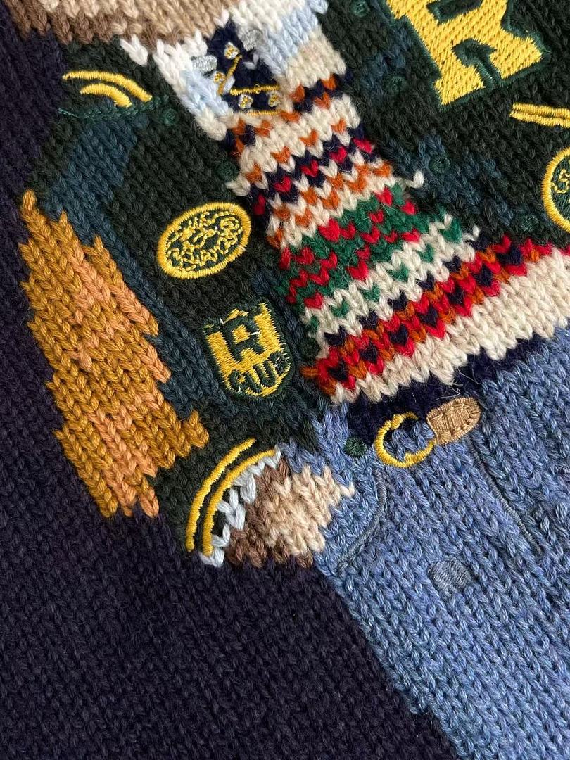 Other €38.7 ## Wool Bear Sweater RL00808 Green R P - Image 35