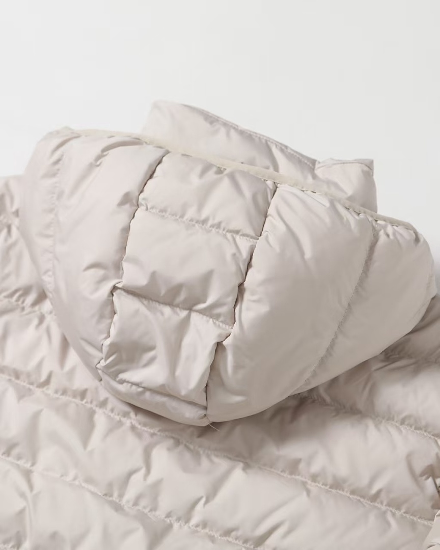 Other €51.6 ## Detachable Hooded Down Jacket Velvet W43 X - Image 21