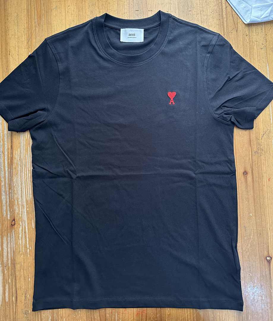 AMI Small Red Heart Tshirts, P15, Https://Item.Taobao.Com/Item.Htm?Ft=T&Id= - Image 4