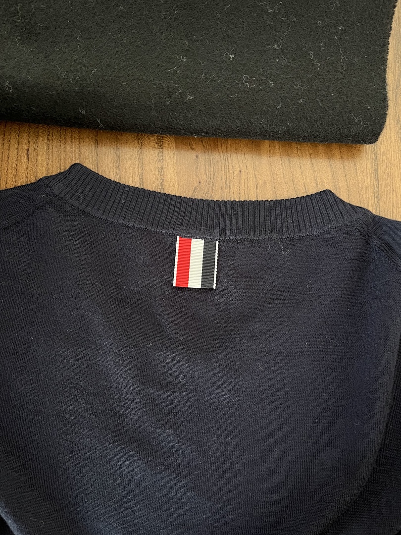 Unbranded T-B Quad Collar Fleece Sweater P49, Https://Item.Taobao.Com/Item.Htm?Ft=T&Id= - Image 4