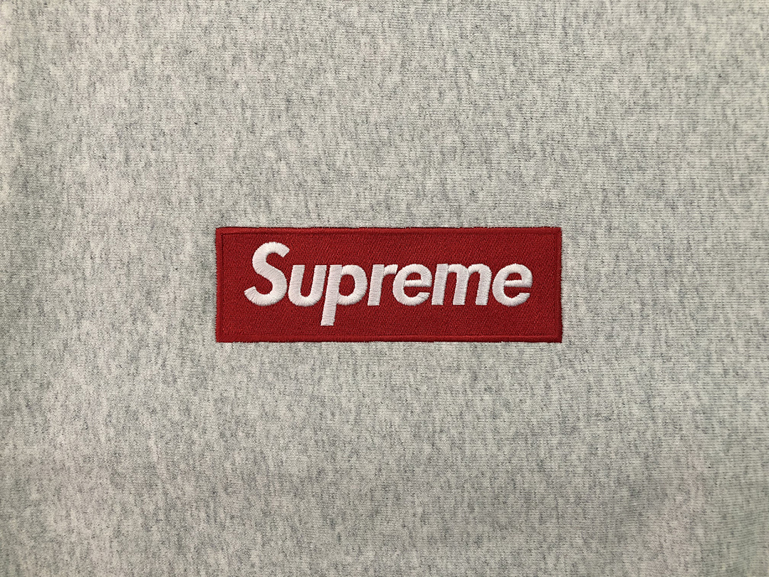 Supreme FW 18 Crewneck, P30, Https://Item.Taobao.Com/Item.Htm?Ft=T&Id= - Image 5