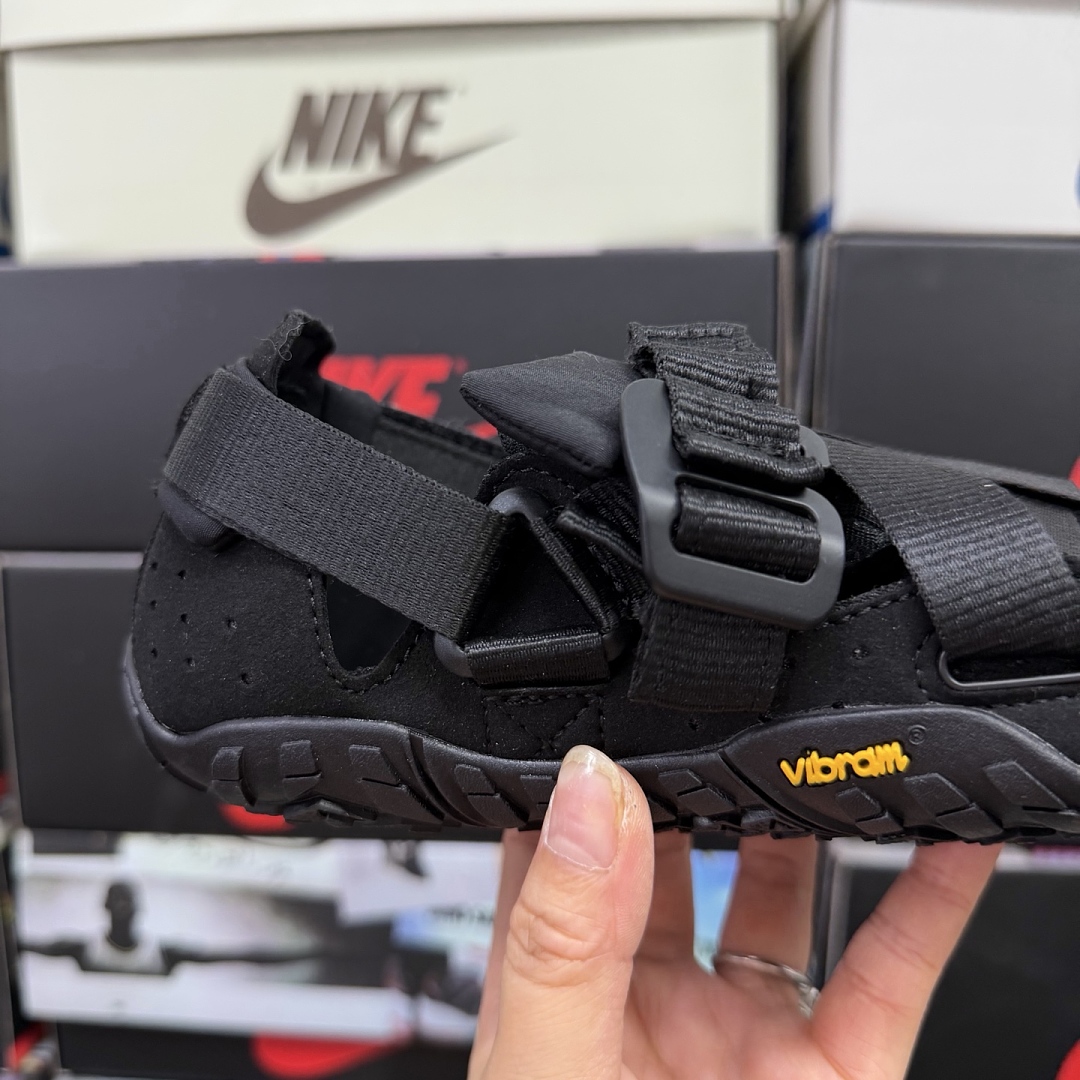 Suicoke Finger Chukka Boot - Image 4