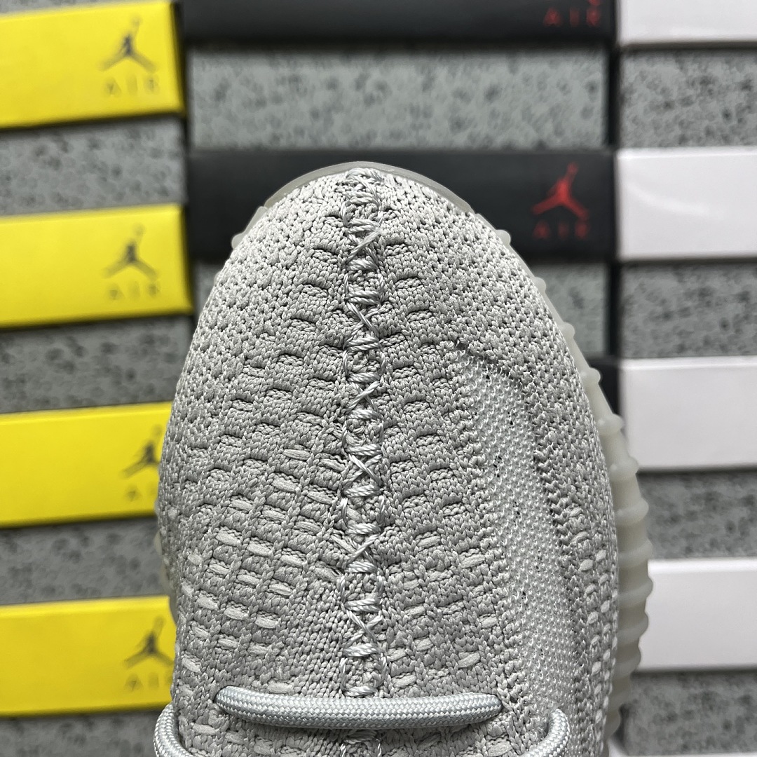 Adidas Yeezy Boost 350 V2 - Image 6
