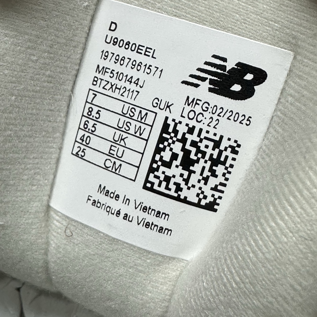 New Balance 9060 - Image 9