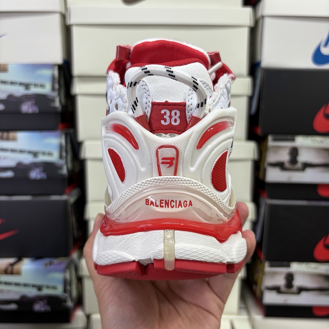 Balenciaga BLCG Runner7.0 - Image 44