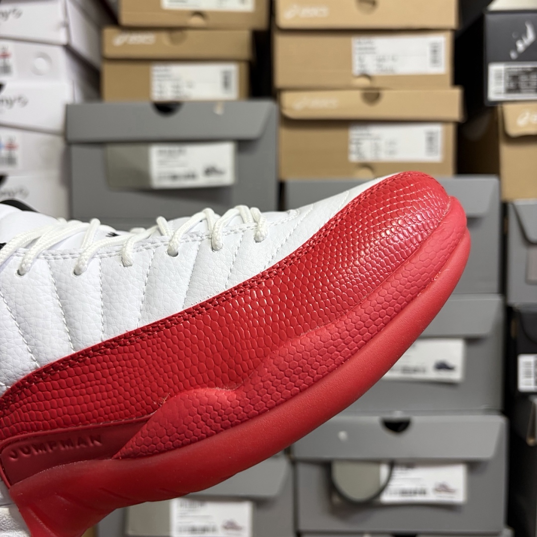 Nike Cherry - Image 9