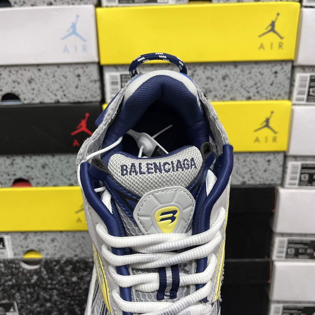 Balenciaga BLCG Runner 7.0 - Image 6