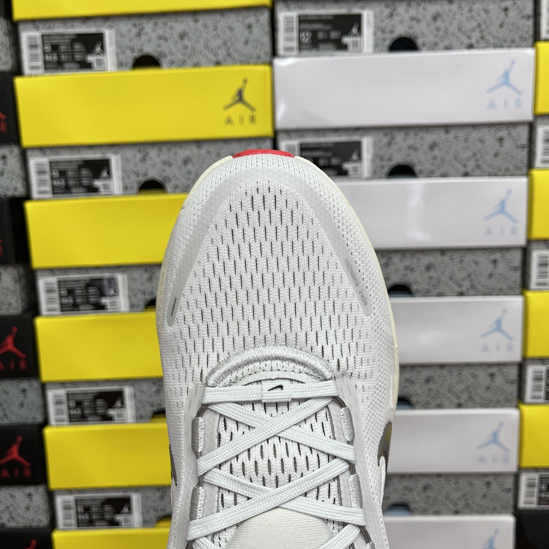 Nike Zoom Vomero - Image 2
