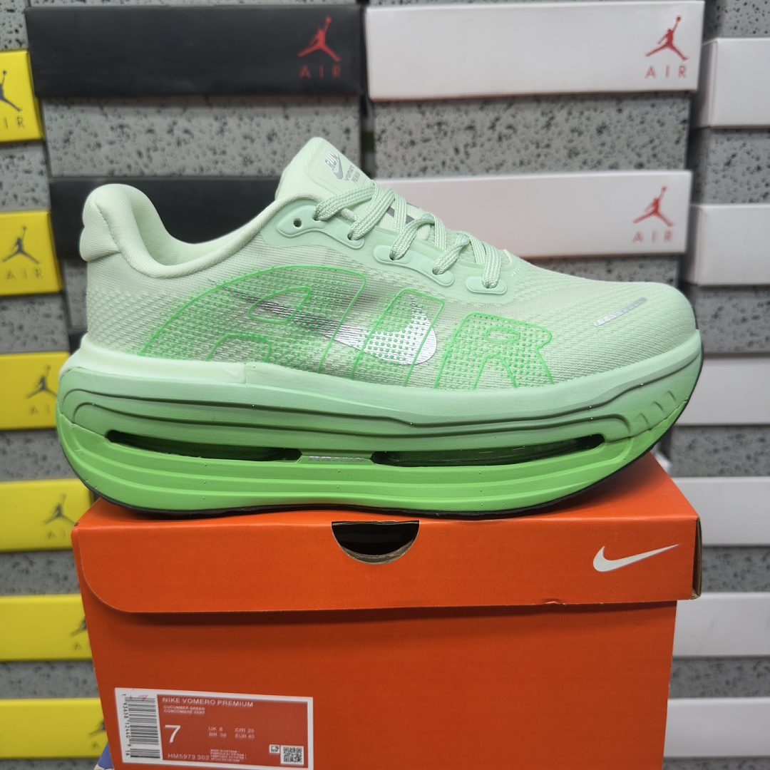 Nike Vomero Premium Barely (Green)