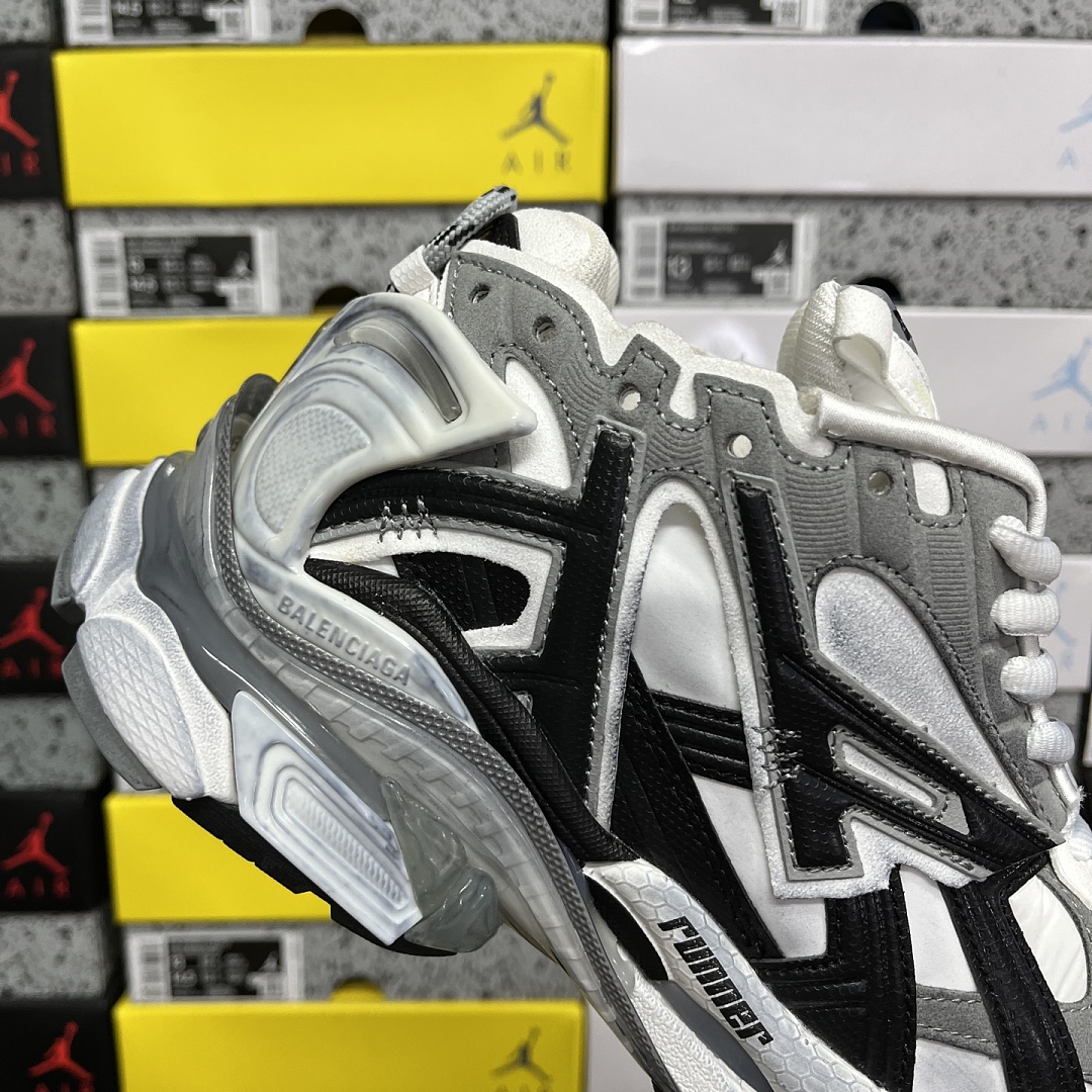 Balenciaga BLCG Runner 7 Gen - Image 7