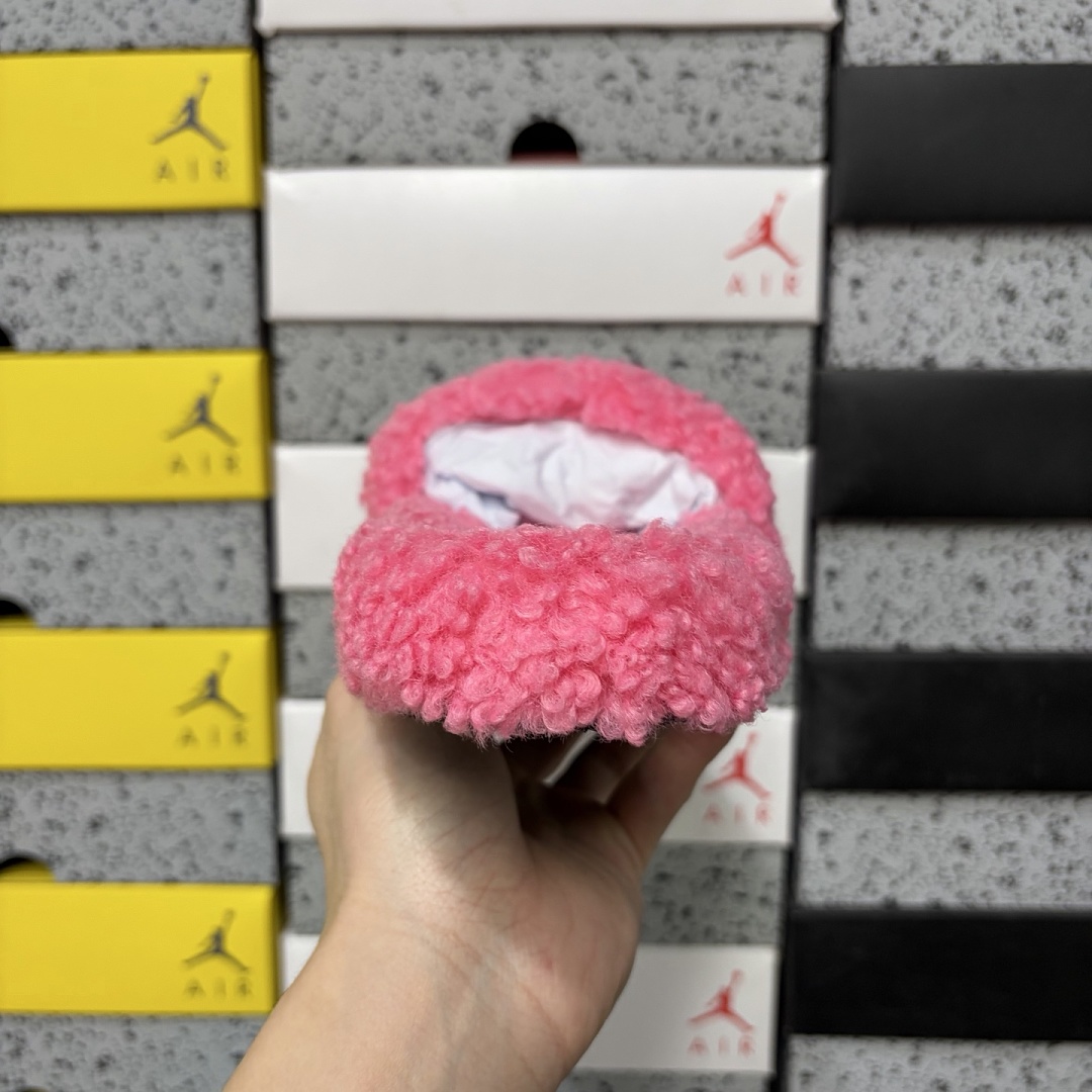 Balenciaga BLCG Furry Slide (Pink) - Image 4