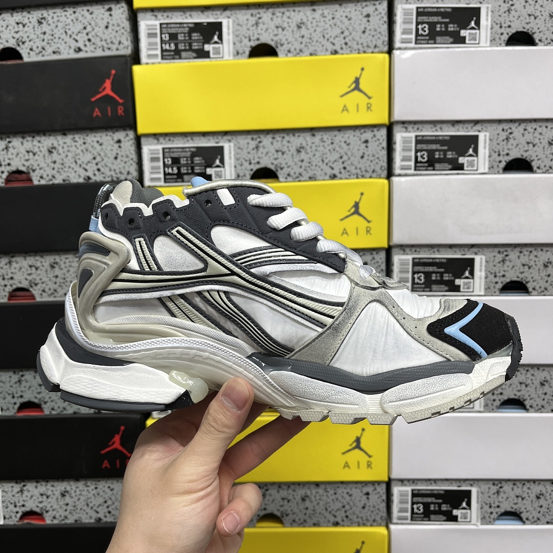 Balenciaga BLCG Runner 7.5 - Image 7