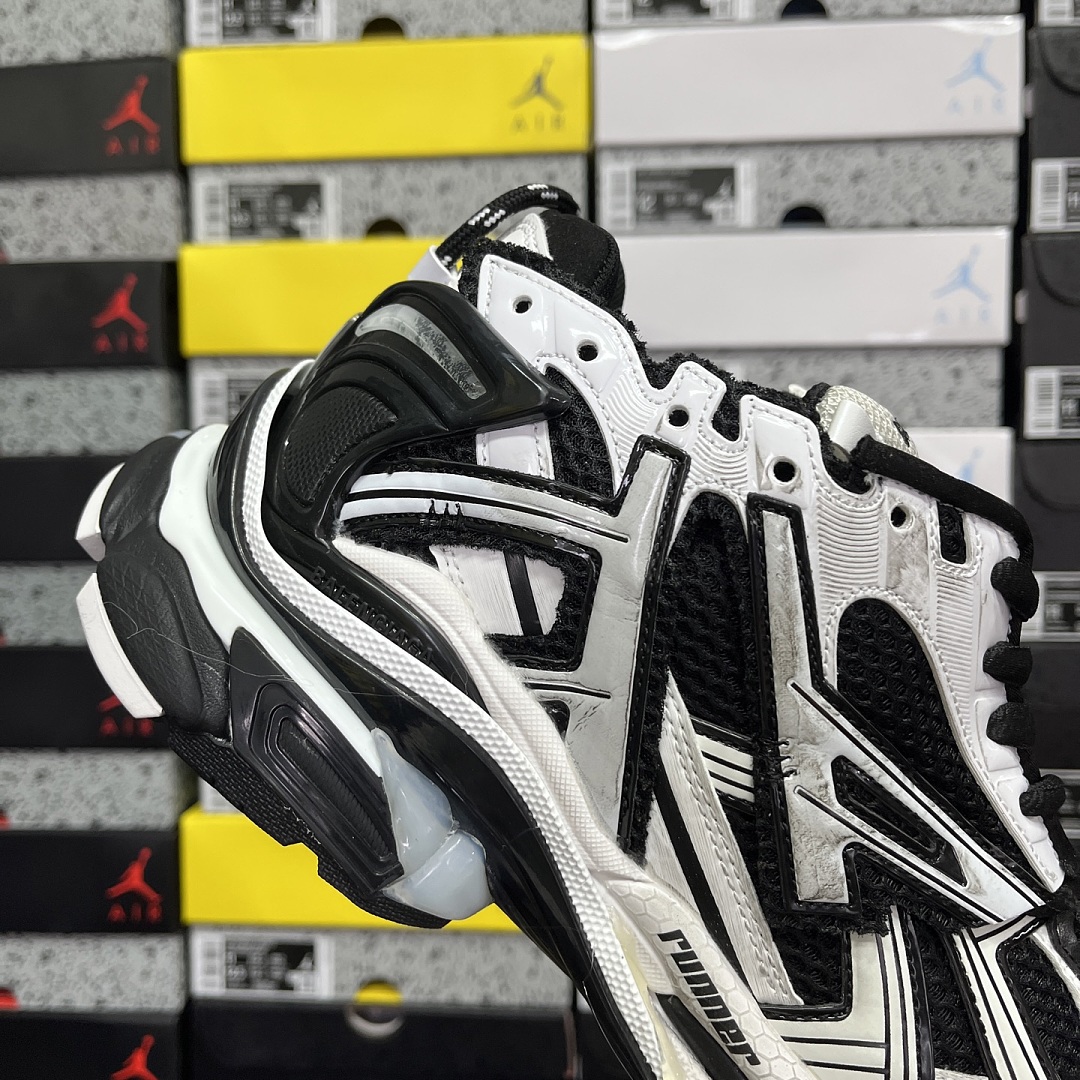Balenciaga Runner/7.5 - Image 53