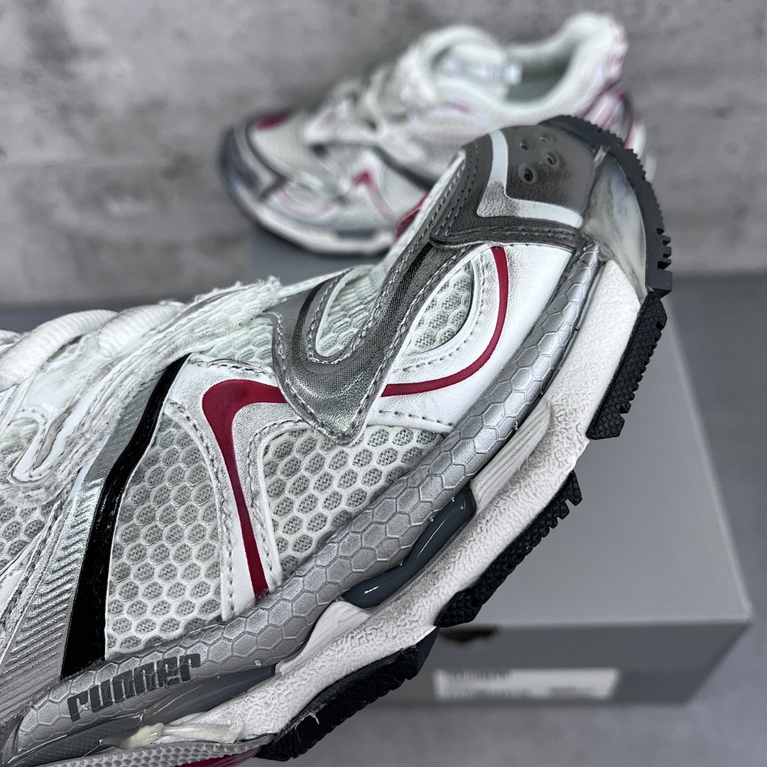 Balenciaga Runner 2.0 - Image 14