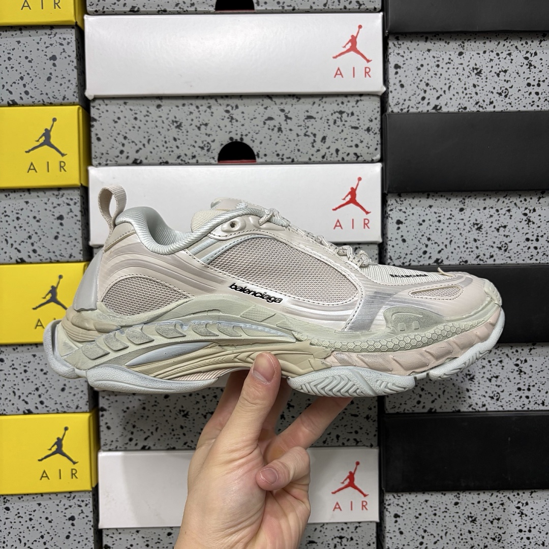 Balenciaga Triple S 2 - Image 7