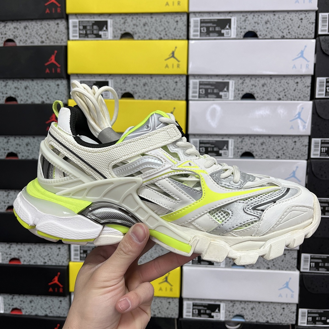 Balenciaga Track 2.0 - Image 40