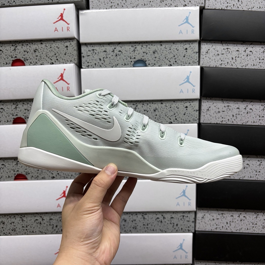 Nike Kobe 9 EM Low Protro Light Silver Steam - Image 7