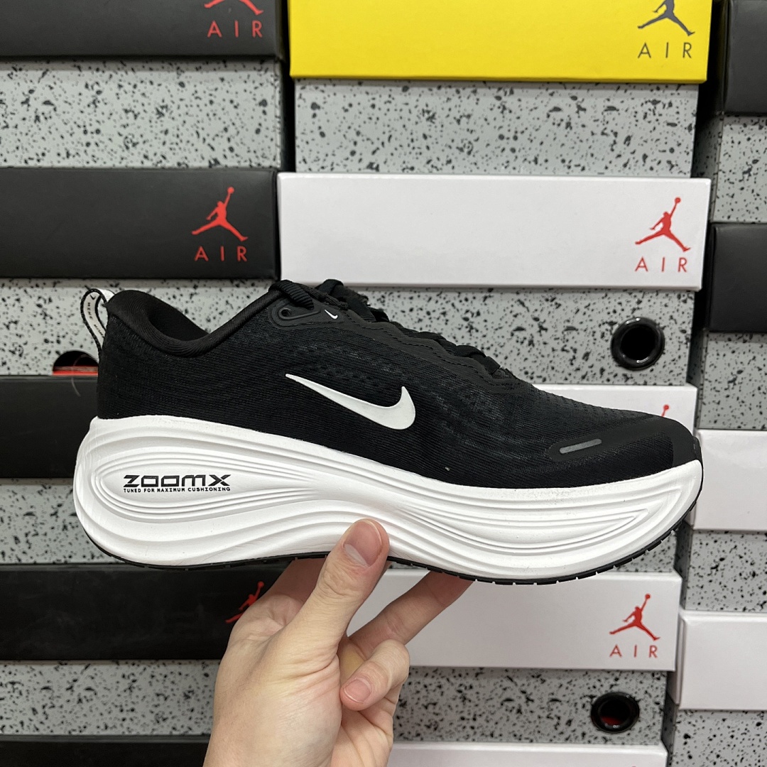 Nike Zoom Vomero - Image 9