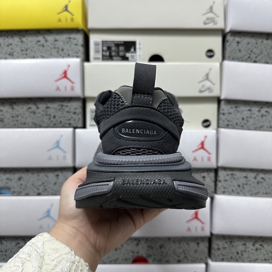 Balenciaga 3XL Sneakers - Image 21