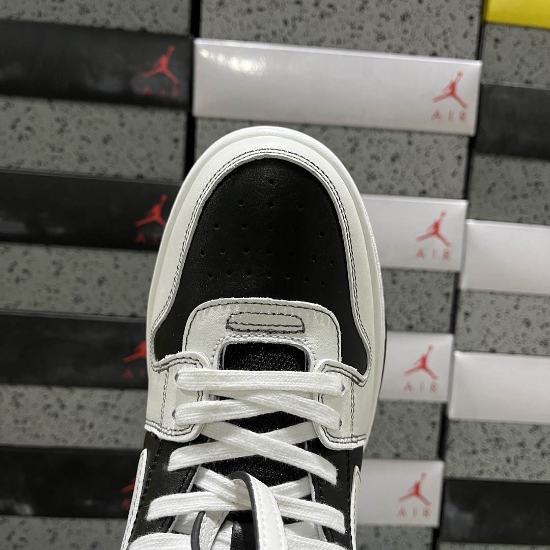 Off-White Out Of Office OOO Low Tops - Image 8