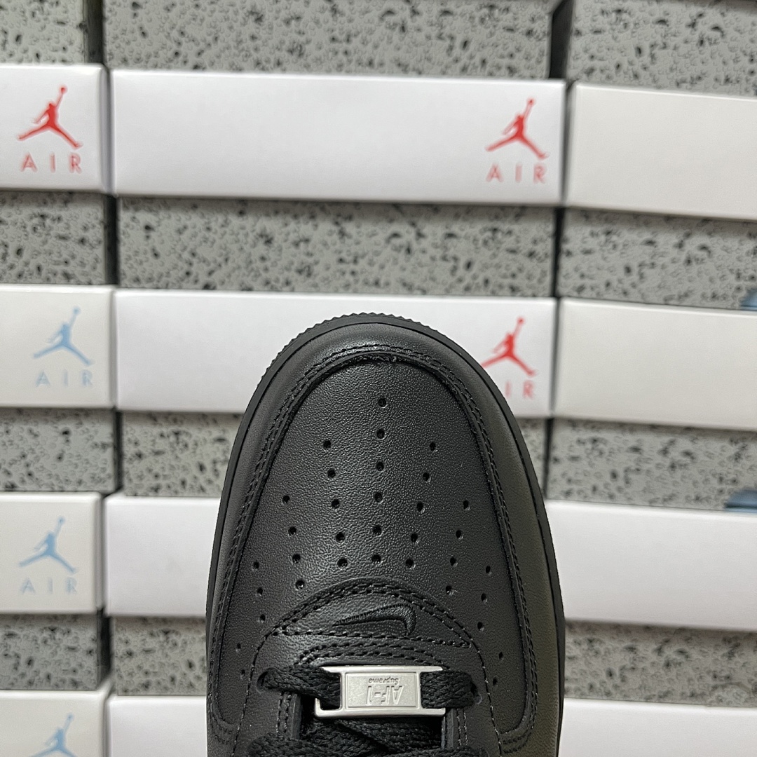 Nike Air Force 1 Low Supreme (Black) - Image 4