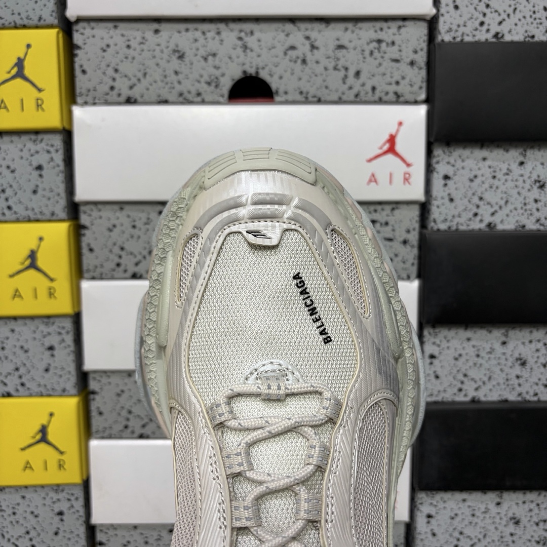 Balenciaga Triple S 2 - Image 5