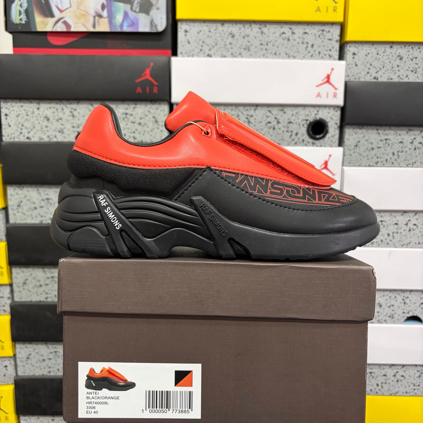 On Running Raf Simons Antei Low Top - Image 10