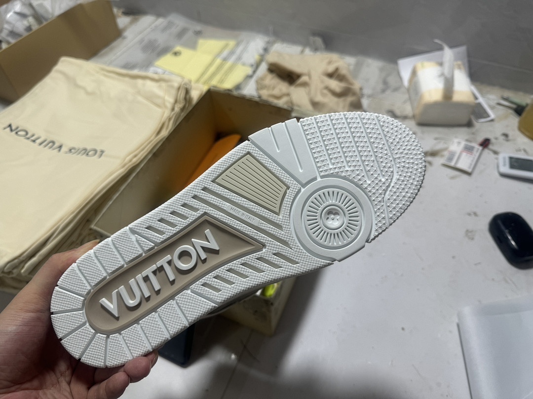 Louis Vuitton LV SkateBlack Sports Shoes - Image 2