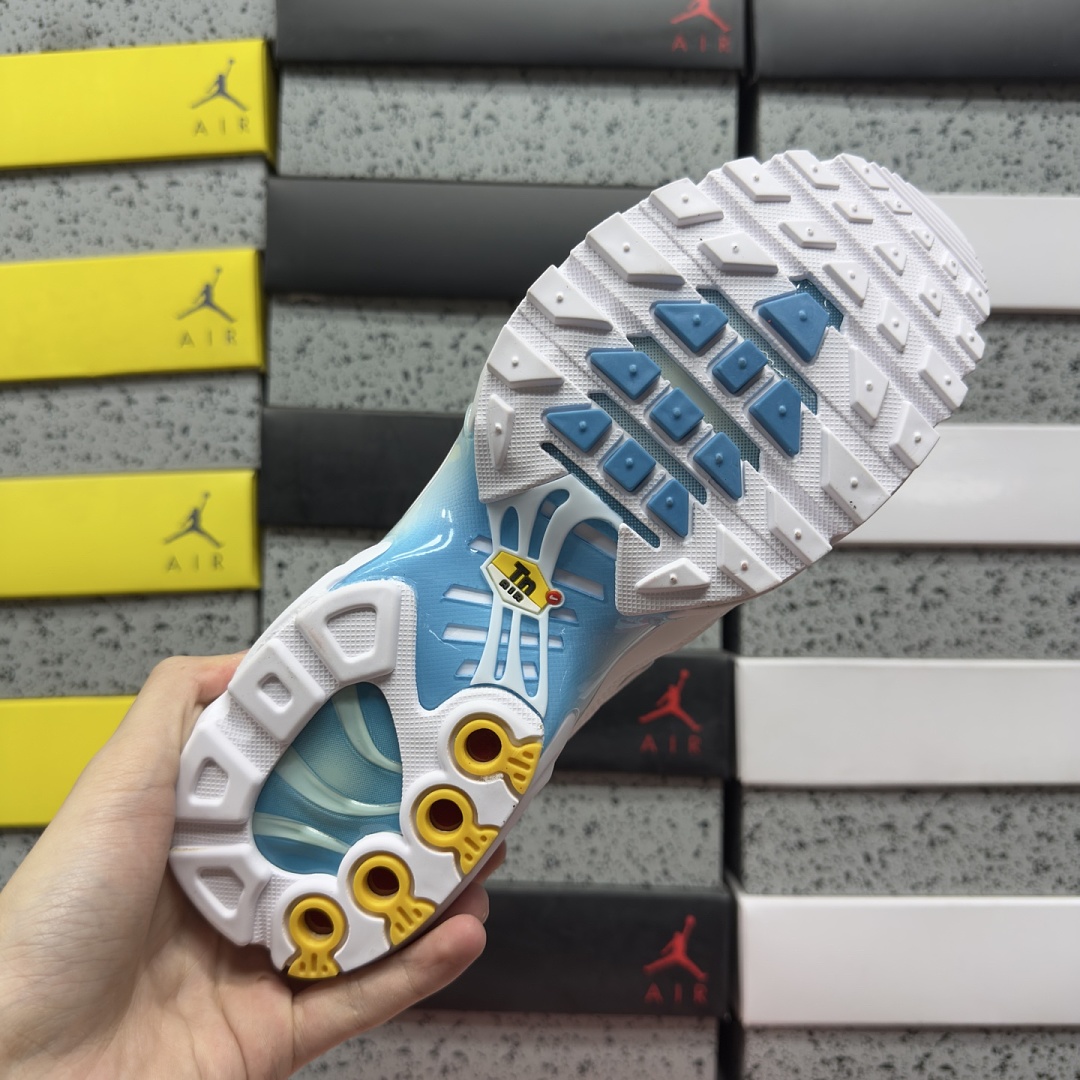 Nike Air Max Plus Marseille FQ2397-100 - Image 5